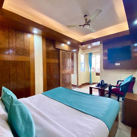 Riversun Hotel Mall Road Mussoorie Buitenkant foto
