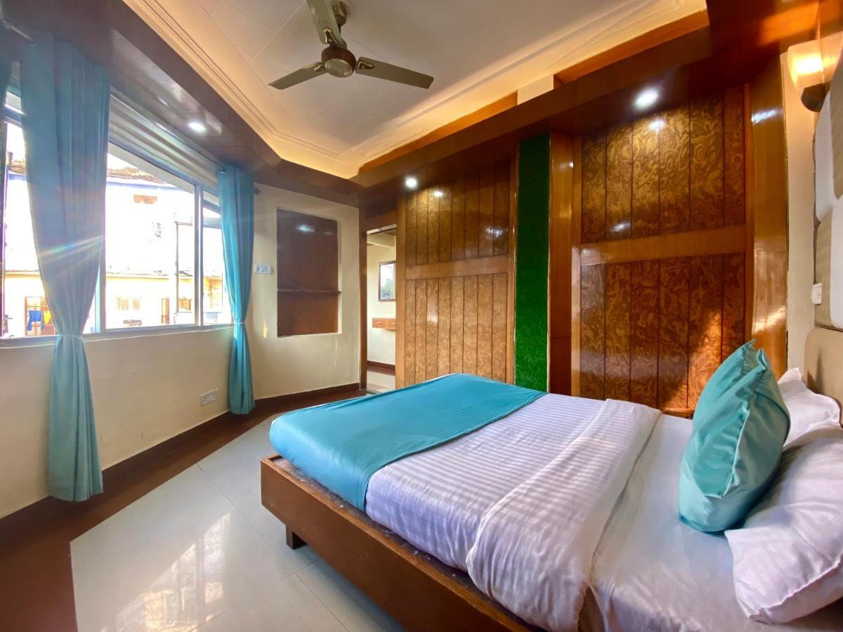 Riversun Hotel Mall Road Mussoorie Buitenkant foto