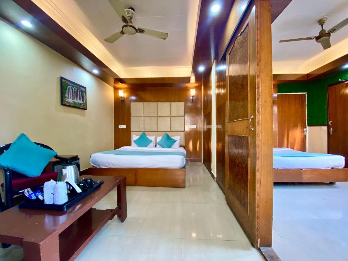 Riversun Hotel Mall Road Mussoorie Buitenkant foto