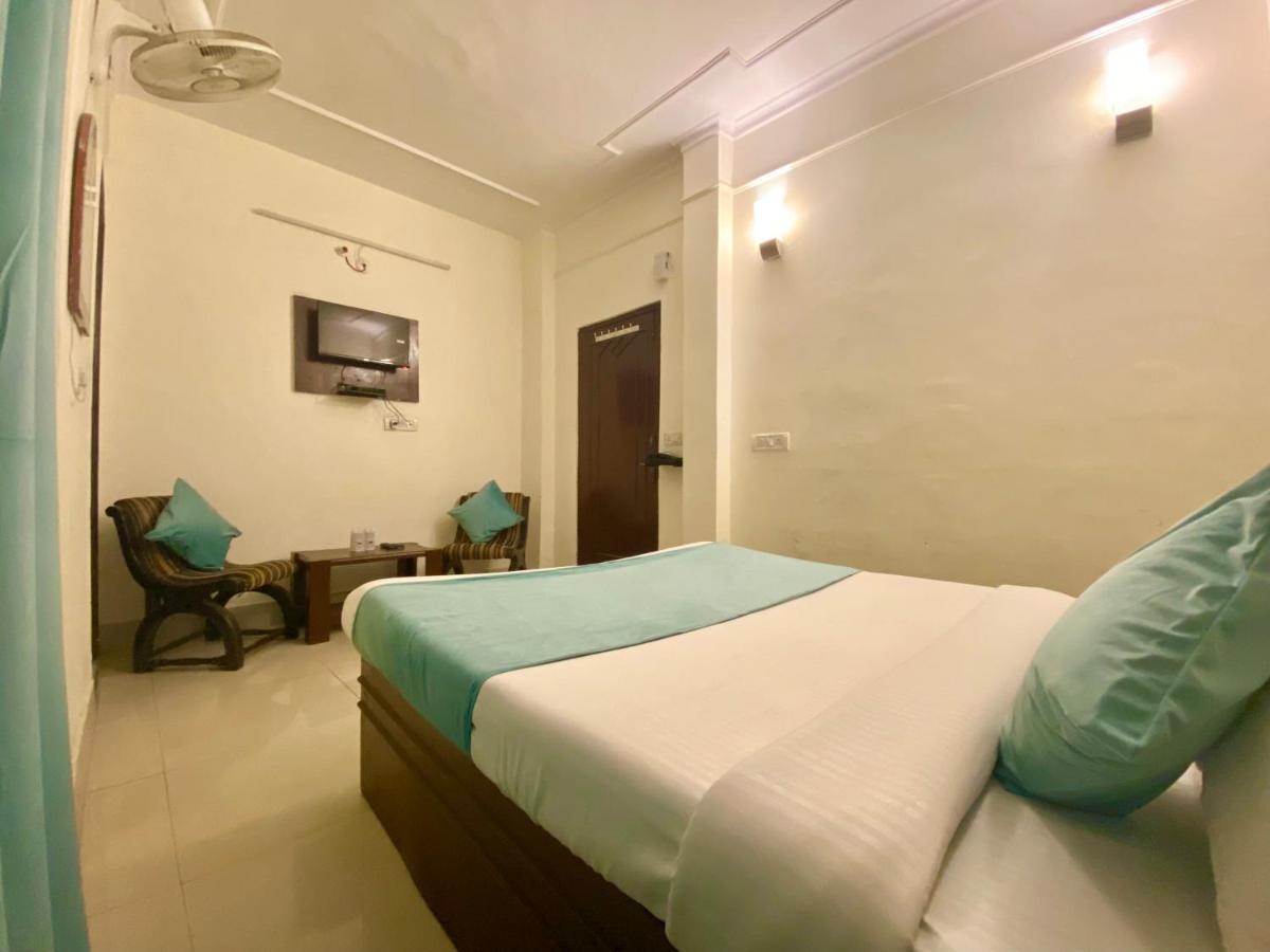 Riversun Hotel Mall Road Mussoorie Buitenkant foto