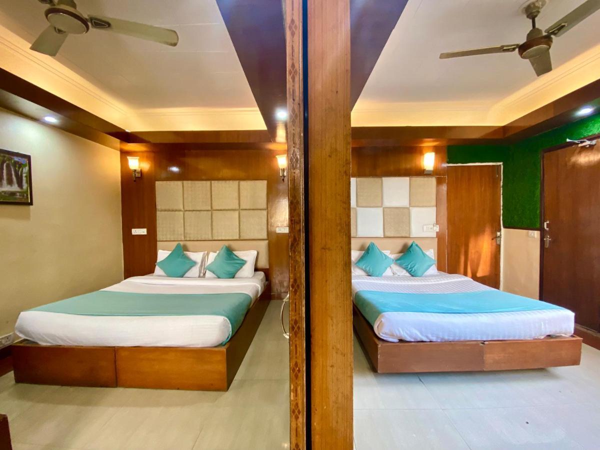 Riversun Hotel Mall Road Mussoorie Buitenkant foto
