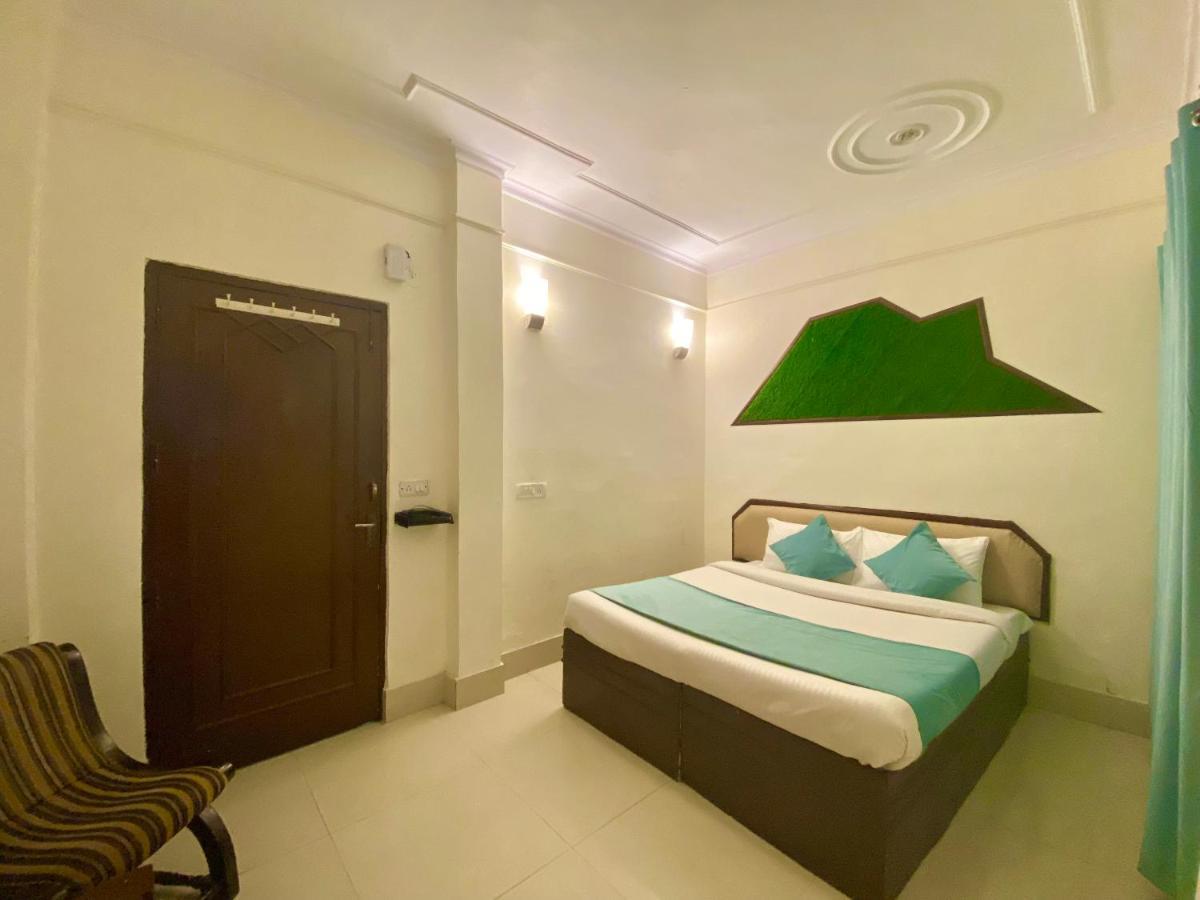 Riversun Hotel Mall Road Mussoorie Buitenkant foto