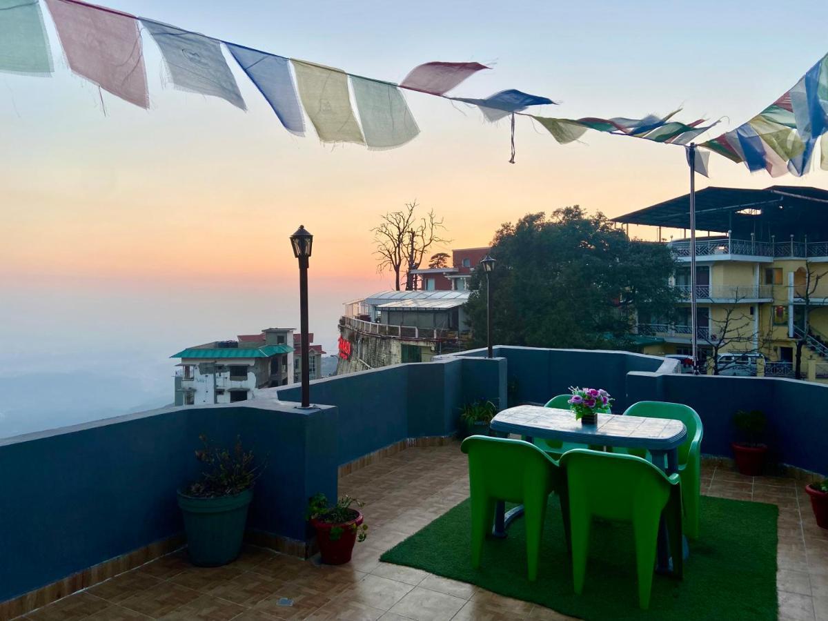 Riversun Hotel Mall Road Mussoorie Buitenkant foto